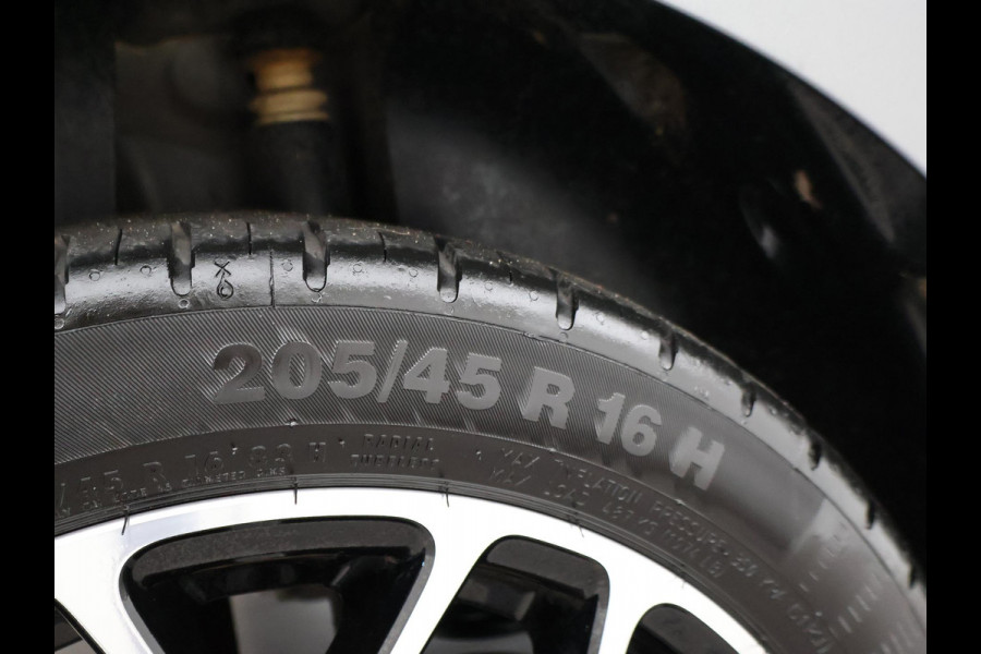 Smart Fortwo cabrio EQ COMFORT PLUS 18 KW + 16 INCH LMV | LEDER | STOELVERW. | CAMERA | NAVIGATIE