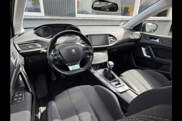 Peugeot 308 1.2 PureTech Allure / Pano / Riem VV