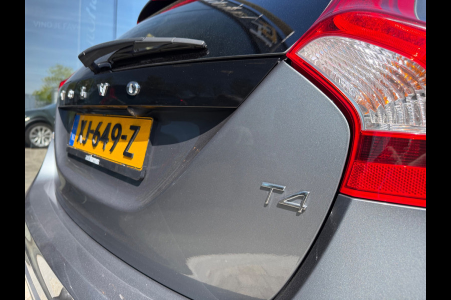 Volvo V60 2.0 T4 Business Sport, R Design, automaat, NAP, Leder
