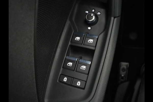 Audi A3 30 TFSI Advanced edition | Sportstoelen | Carplay | Virtual Cockpit | Audi Sound | Navigatie | Full LED | Parkeerhulp | Climate control | Bluetooth | Cruise control | DAB