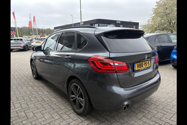 BMW 2 Serie Active Tourer 225xe iPerformance Executive | Trekhaak | Stoelverwarming | Camera