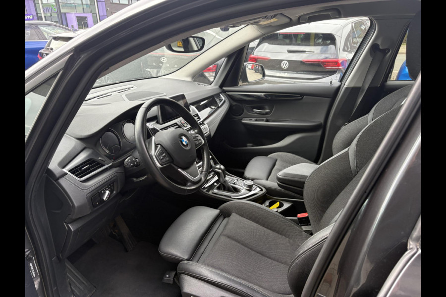 BMW 2 Serie Active Tourer 225xe iPerformance Executive | Trekhaak | Stoelverwarming | Camera