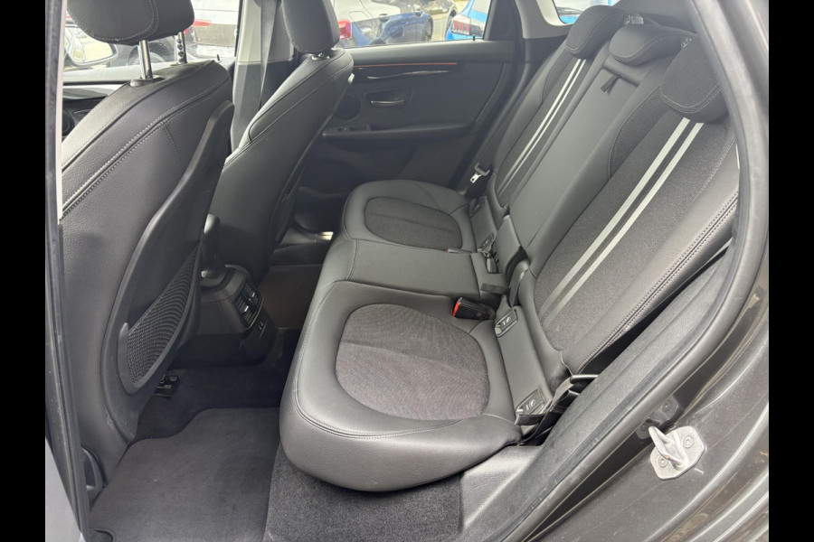 BMW 2 Serie Active Tourer 225xe iPerformance Executive | Trekhaak | Stoelverwarming | Camera