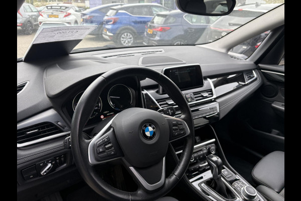 BMW 2 Serie Active Tourer 225xe iPerformance Executive | Trekhaak | Stoelverwarming | Camera