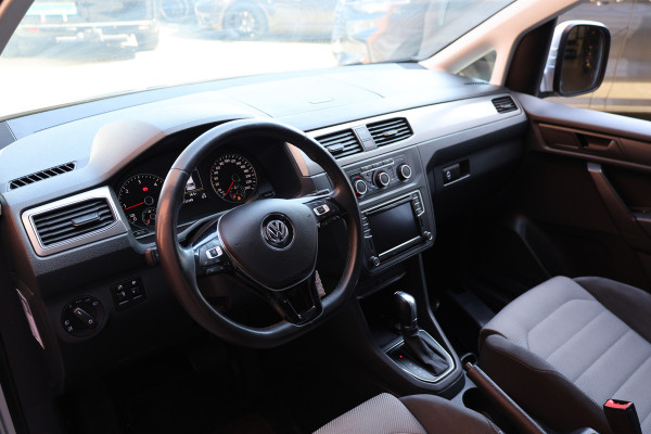 Volkswagen Caddy 2.0 TDI 185 PK DSG R-Line | Camera | CarPlay | Alarm | ACC | Lane Assist | Trekhaak | Navigatie | PDC | DAB | Nieuwe APK | NAP Logisch