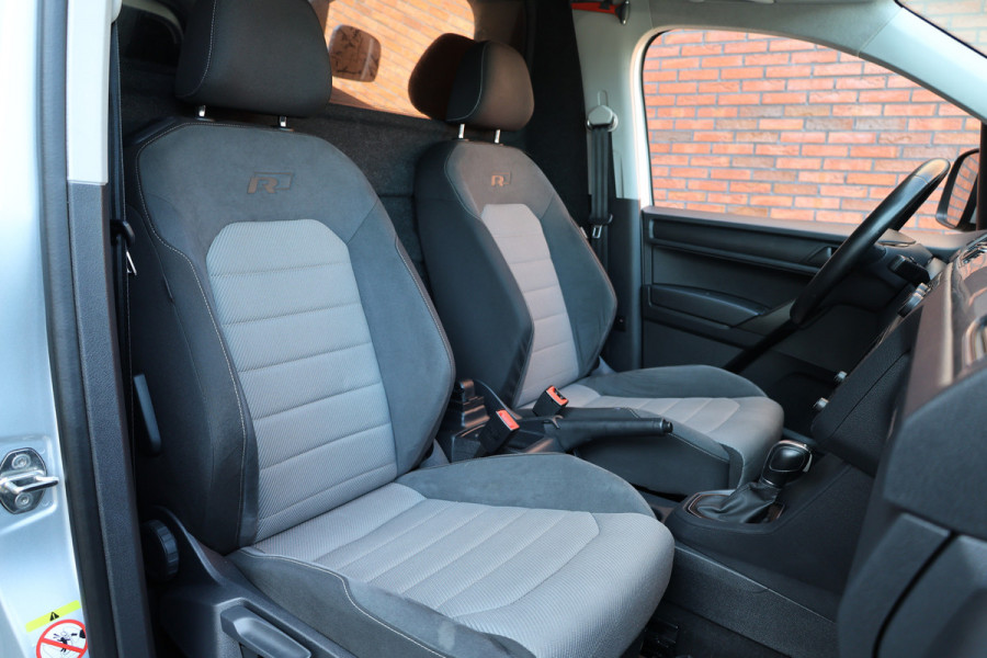 Volkswagen Caddy 2.0 TDI 185 PK DSG R-Line | Camera | CarPlay | Alarm | ACC | Lane Assist | Trekhaak | Navigatie | PDC | DAB | Nieuwe APK | NAP Logisch