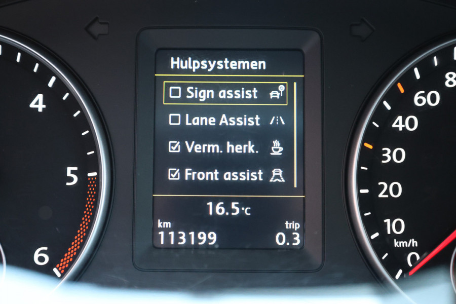 Volkswagen Caddy 2.0 TDI 185 PK DSG R-Line | Camera | CarPlay | Alarm | ACC | Lane Assist | Trekhaak | Navigatie | PDC | DAB | Nieuwe APK | NAP Logisch