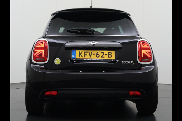 MINI Electric Yours 33 kWh SOH 100% | SUPER COMPLEET UITGEVOERD| PANO | HARMAN KARDON | STOELVERWARMING| HEAD-UP DISPLAY| ACHTERUITRIJCAMERA|