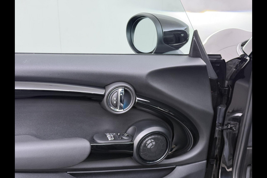 MINI Electric Yours 33 kWh SOH 100% | SUPER COMPLEET UITGEVOERD| PANO | HARMAN KARDON | STOELVERWARMING| HEAD-UP DISPLAY| ACHTERUITRIJCAMERA|