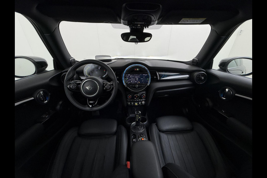 MINI Electric Yours 33 kWh SOH 100% | SUPER COMPLEET UITGEVOERD| PANO | HARMAN KARDON | STOELVERWARMING| HEAD-UP DISPLAY| ACHTERUITRIJCAMERA|