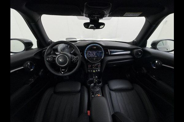 MINI Electric Yours 33 kWh SOH 100% | SUPER COMPLEET UITGEVOERD| PANO | HARMAN KARDON | STOELVERWARMING| HEAD-UP DISPLAY| ACHTERUITRIJCAMERA|