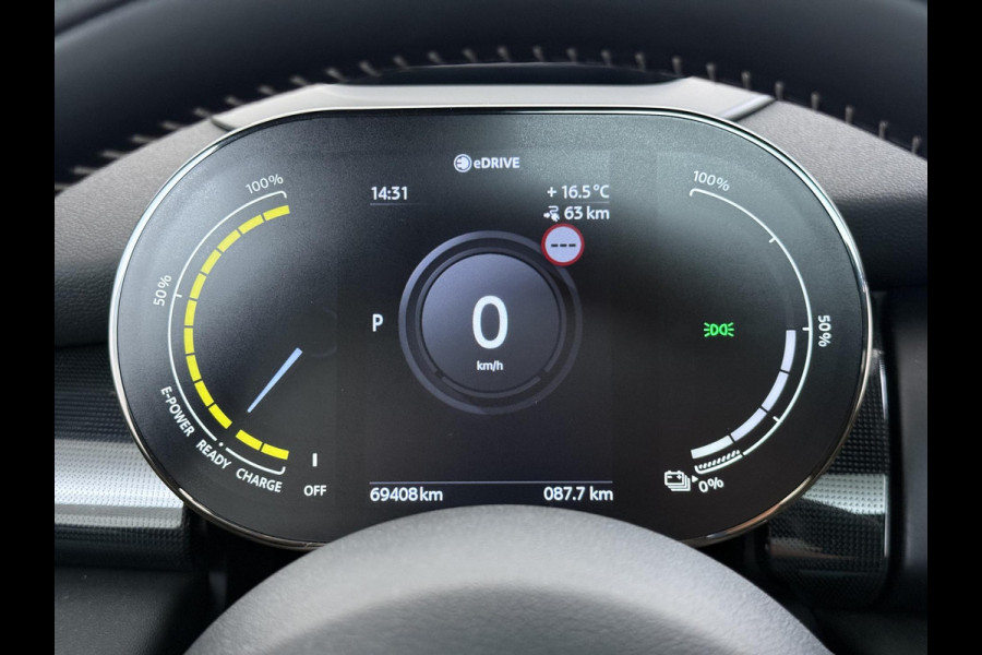 MINI Electric Yours 33 kWh SOH 100% | SUPER COMPLEET UITGEVOERD| PANO | HARMAN KARDON | STOELVERWARMING| HEAD-UP DISPLAY| ACHTERUITRIJCAMERA|