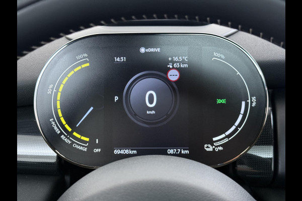 MINI Electric Yours 33 kWh SOH 100% | SUPER COMPLEET UITGEVOERD| PANO | HARMAN KARDON | STOELVERWARMING| HEAD-UP DISPLAY| ACHTERUITRIJCAMERA|