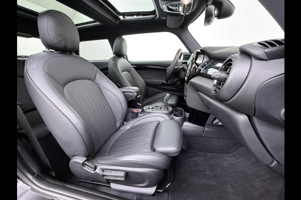 MINI Electric Yours 33 kWh SOH 100% | SUPER COMPLEET UITGEVOERD| PANO | HARMAN KARDON | STOELVERWARMING| HEAD-UP DISPLAY| ACHTERUITRIJCAMERA|