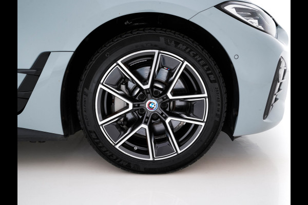 BMW i4 eDrive40 84 kWh M-Sport *M50 JAHRE* [ 3-Fase-11 kW ] {SOH-96%} (INCL-BTW) *LEATHER-ALCANTARA | FULL-LED | ADAPTIVE-CRUISE | HEATED-SPORTSEATS | CAMERA | DAB | DIGI-COCKPIT | NAVI-FULLMAP | AMBIENT-LIGHT | ECC | PDC | CARPLAY | KEYLESS | SHIFTPADDLES | 18