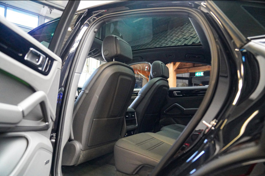 Porsche Cayenne Coupé 3.0 E-Hybrid | Softclose | Luchtvering | Bose | Panorama