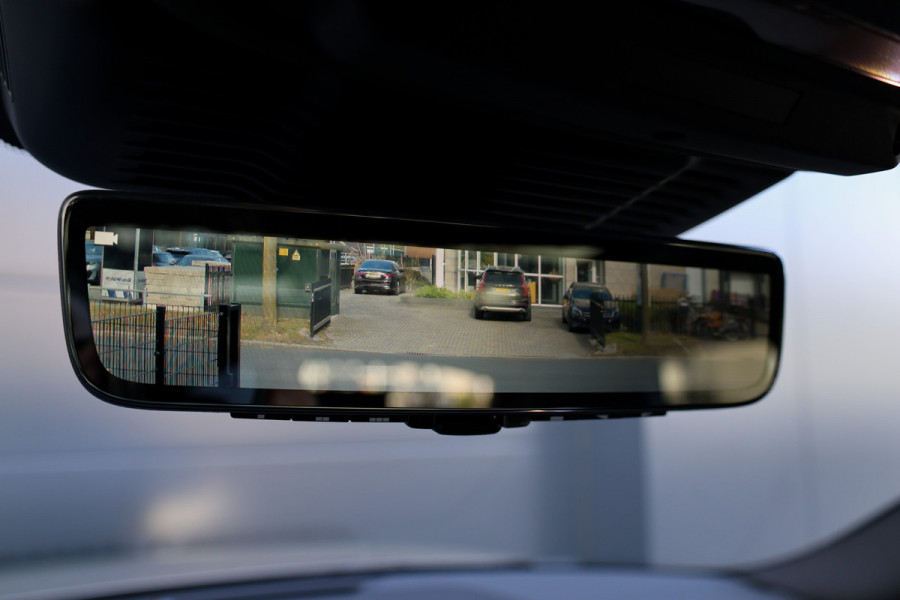 Land Rover Range Rover Evoque 1.5 P300e AWD R-Dynamic HSE | BTW | PANO | MEMORY | HUD | STOEL/STUURVERW | LEDER | CARPLAY | DODE HOEK |