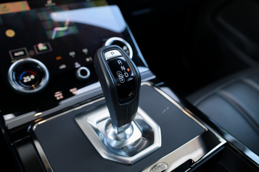 Land Rover Range Rover Evoque 1.5 P300e AWD R-Dynamic HSE | BTW | PANO | MEMORY | HUD | STOEL/STUURVERW | LEDER | CARPLAY | DODE HOEK |