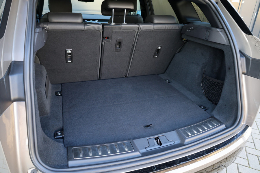 Land Rover Range Rover Evoque 1.5 P300e AWD R-Dynamic HSE | BTW | PANO | MEMORY | HUD | STOEL/STUURVERW | LEDER | CARPLAY | DODE HOEK |