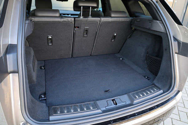 Land Rover Range Rover Evoque 1.5 P300e AWD R-Dynamic HSE | BTW | PANO | MEMORY | HUD | STOEL/STUURVERW | LEDER | CARPLAY | DODE HOEK |