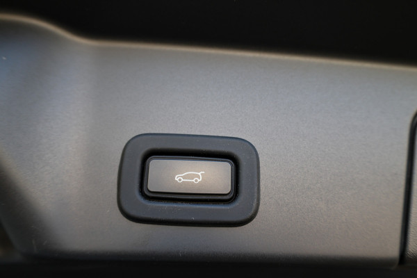 Land Rover Range Rover Evoque 1.5 P300e AWD R-Dynamic HSE | BTW | PANO | MEMORY | HUD | STOEL/STUURVERW | LEDER | CARPLAY | DODE HOEK |