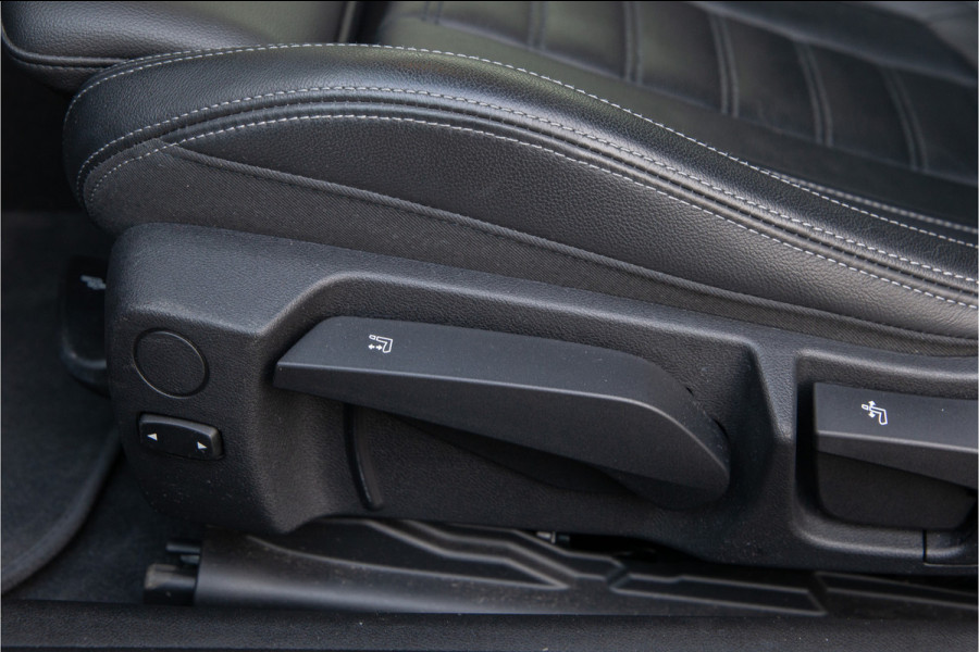 BMW 4 Serie Coupé 420i High Executive M-Sport, Pano, Leder, Brooklyn Grey