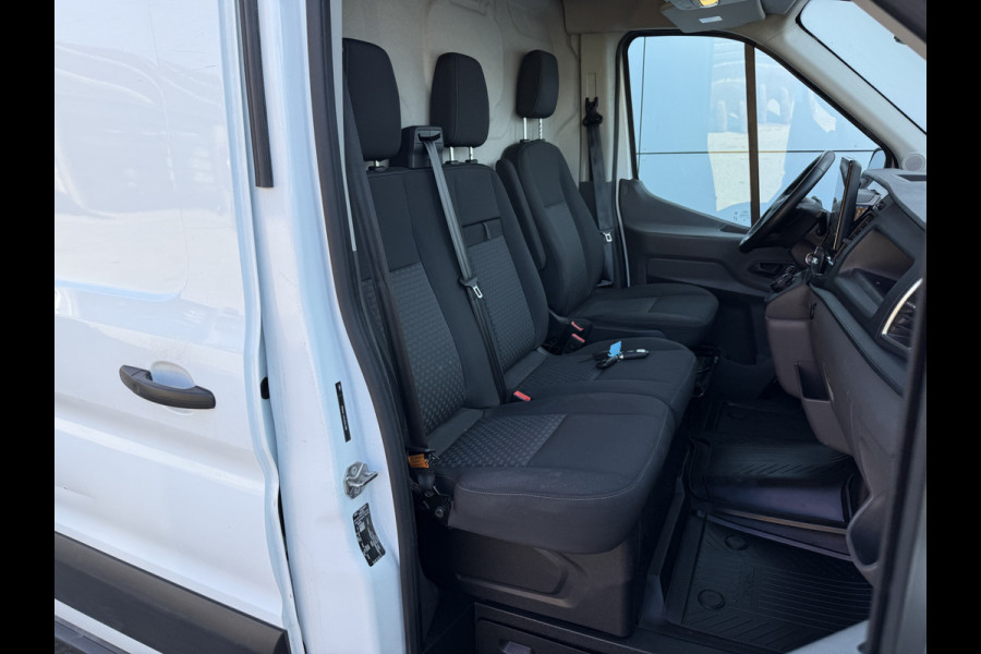 Ford E-Transit 68kWh 184PK L2H2 317km WLTP 94,9% (SOH) BEV Snelladen Cruise control Climate control Carplay Navigatie Laadkabel Parkeersensoren