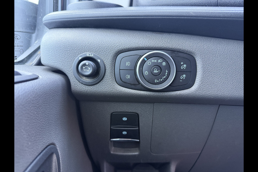 Ford E-Transit 68kWh 184PK L2H2 317km WLTP 94,9% (SOH) BEV Snelladen Cruise control Climate control Carplay Navigatie Laadkabel Parkeersensoren