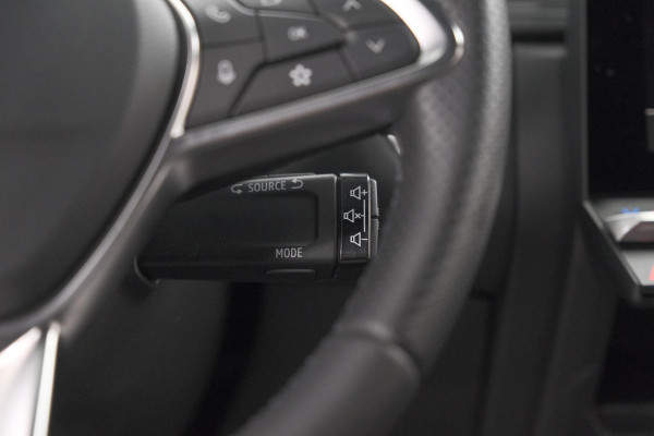 Renault Captur 1.8 E-Tech full hybrid 160 techno | Camera | Adaptieve Cruise Control | Navigatie