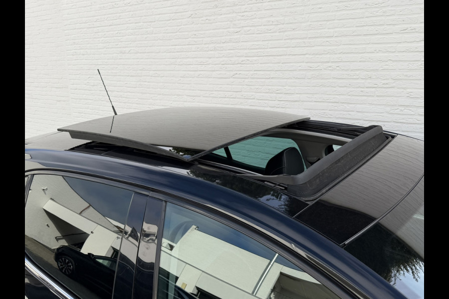 Renault Mégane 1.3 TCe Bose Automaat Camera Clima Apple / Android Carplay Panorama All-Season banden