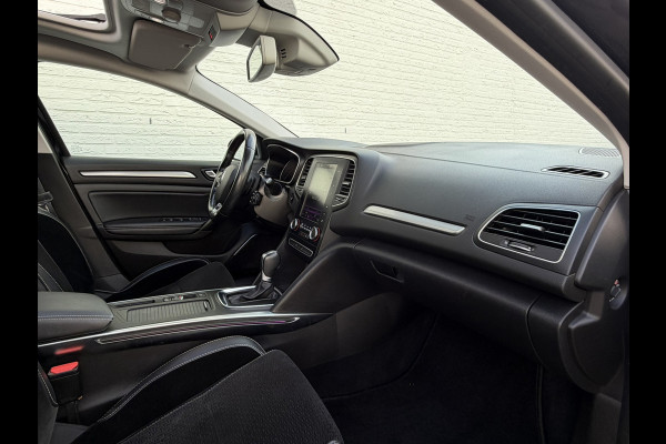 Renault Mégane 1.3 TCe Bose Automaat Camera Clima Apple / Android Carplay Panorama All-Season banden