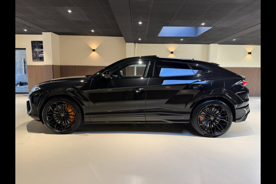 Lamborghini Urus SE|Pano|B&O|Ceramic|Hud|Massage|BTW|Fabrieksgarantie|Onderhoudscontract