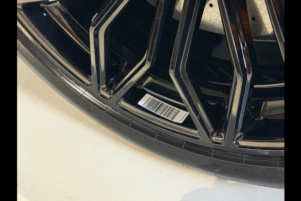 Lamborghini Urus SE|Pano|B&O|Ceramic|Hud|Massage|BTW|Fabrieksgarantie|Onderhoudscontract