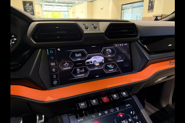 Lamborghini Urus SE|Pano|B&O|Ceramic|Hud|Massage|BTW|Fabrieksgarantie|Onderhoudscontract