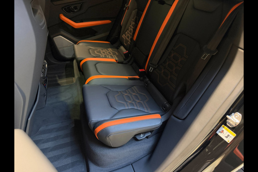 Lamborghini Urus SE|Pano|B&O|Ceramic|Hud|Massage|BTW|Fabrieksgarantie|Onderhoudscontract