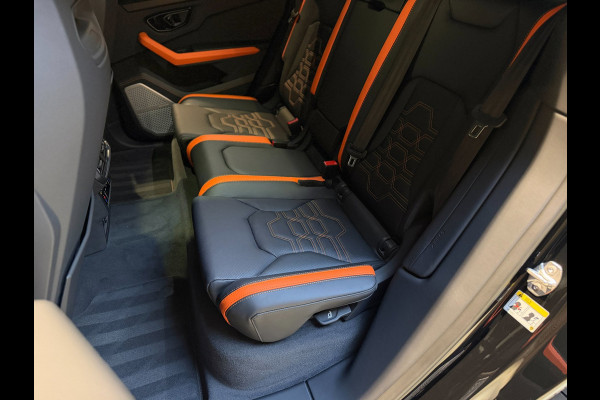 Lamborghini Urus SE|Pano|B&O|Ceramic|Hud|Massage|BTW|Fabrieksgarantie|Onderhoudscontract
