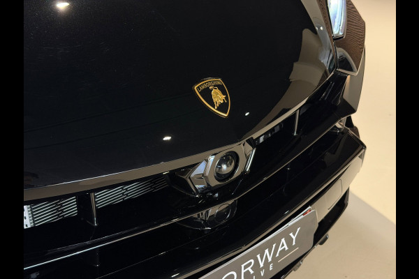 Lamborghini Urus SE|Pano|B&O|Ceramic|Hud|Massage|BTW|Fabrieksgarantie|Onderhoudscontract