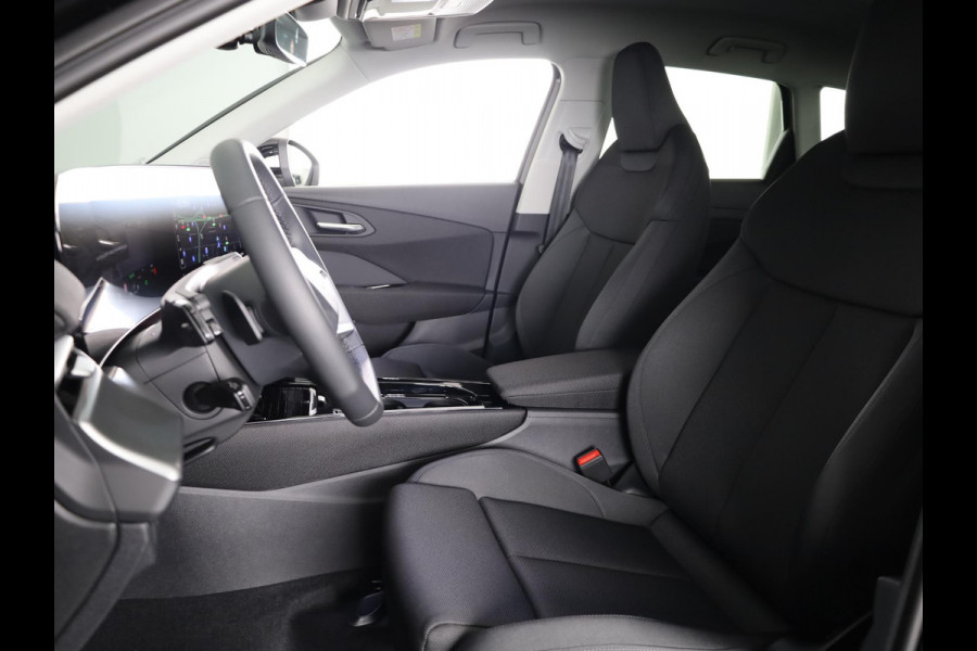 Audi Q3 Advanced edition e-hybrid 272 pk | Techniekpakket plus | Ambiente lichtpakket | Privacy glas | 18'' LM zwart |