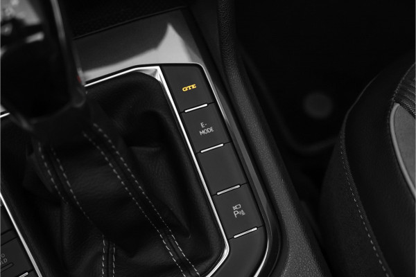 Volkswagen Tiguan 1.4 TSI eHybrid R-Line Pano HUD Black Style ACC 360° Elek Trekhaak