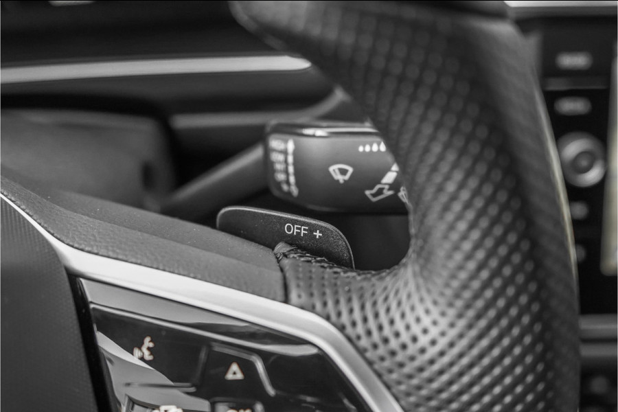 Volkswagen Tiguan 1.4 TSI eHybrid R-Line Pano HUD Black Style ACC 360° Elek Trekhaak