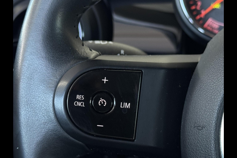 MINI Mini 1.5 Cooper Camden Edition NL-AUTO | LAGE KM STAND | NAVI | 1/2 LEDER