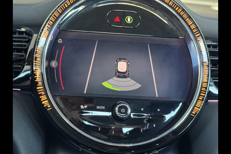 MINI Mini 1.5 Cooper Camden Edition NL-AUTO | LAGE KM STAND | NAVI | 1/2 LEDER
