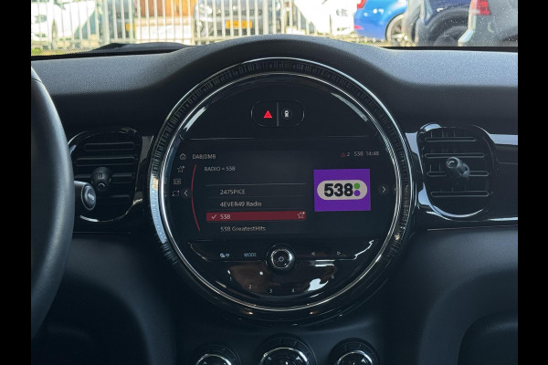MINI Mini 1.5 Cooper Camden Edition NL-AUTO | LAGE KM STAND | NAVI | 1/2 LEDER