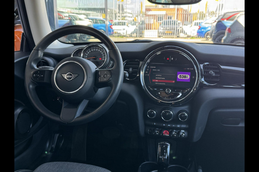 MINI Mini 1.5 Cooper Camden Edition NL-AUTO | LAGE KM STAND | NAVI | 1/2 LEDER