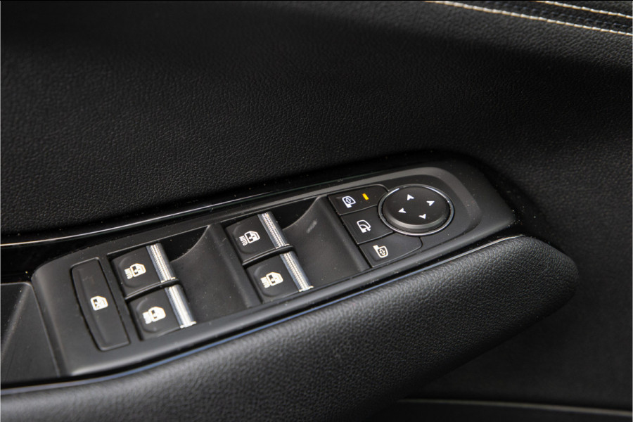 Renault Austral 1.2 E-Tech full hybrid 200 iconic Panorama, Trekhaak, Carplay