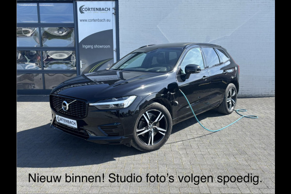 Volvo XC60 2.0 T8 Plug-in hybrid AWD R-Design | Luchtvering | Zwenkbare trekhaak | Panorama dak | Memory | Adaptieve cruise |
