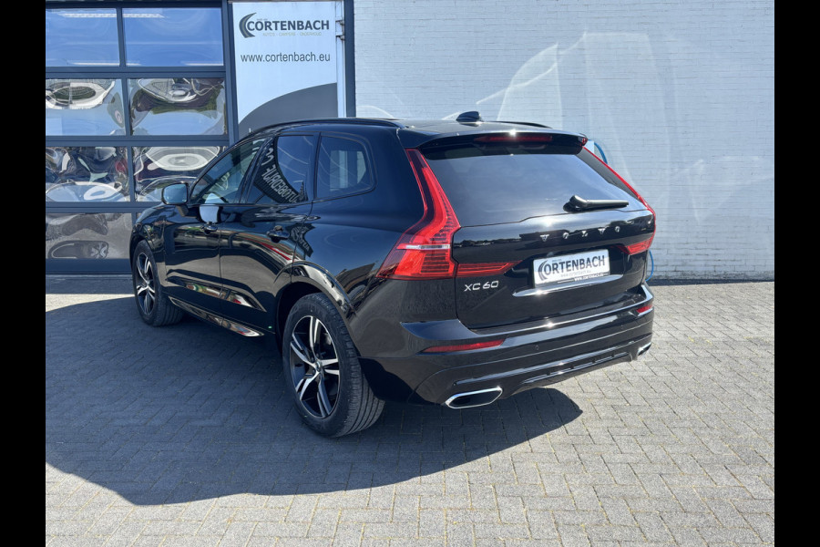 Volvo XC60 2.0 T8 Plug-in hybrid AWD R-Design | Luchtvering | Zwenkbare trekhaak | Panorama dak | Memory | Adaptieve cruise |