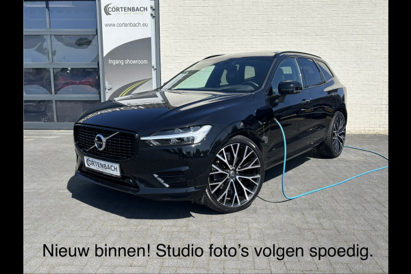 Volvo XC60 2.0 T8 Plug-in hybrid AWD R-Design | Luchtvering | Zwenkbare trekhaak | Panorama dak | Memory | 22 Inch | Adaptieve cruise |