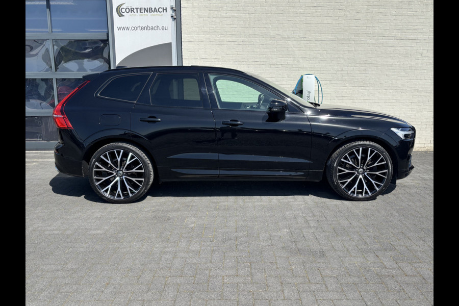 Volvo XC60 2.0 T8 Plug-in hybrid AWD R-Design | Luchtvering | Zwenkbare trekhaak | Panorama dak | Memory | 22 Inch | Adaptieve cruise |