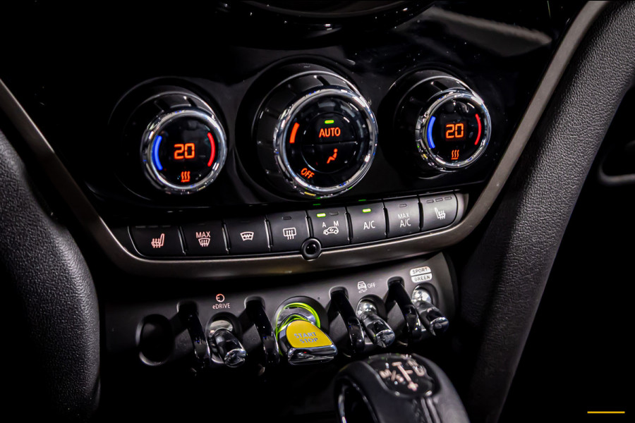 MINI Countryman 1.5 Cooper SE|Untamed|HUD|Cam|Acc|E-stoel